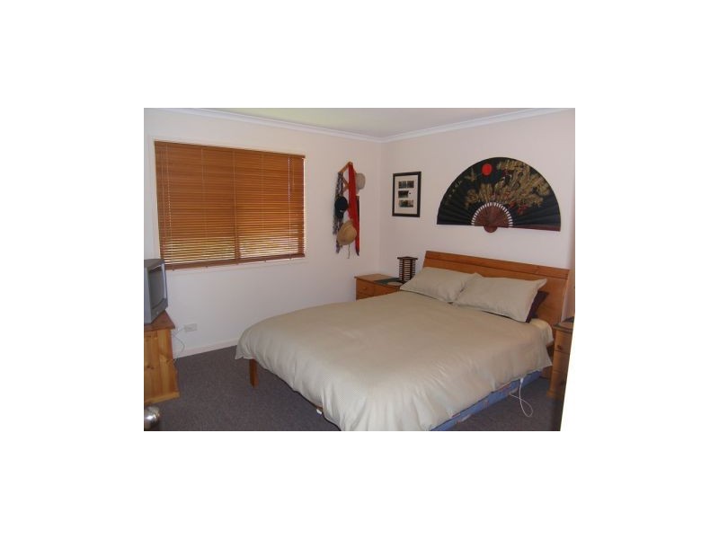 6 Comarong Street, Greenwell Point NSW 2540