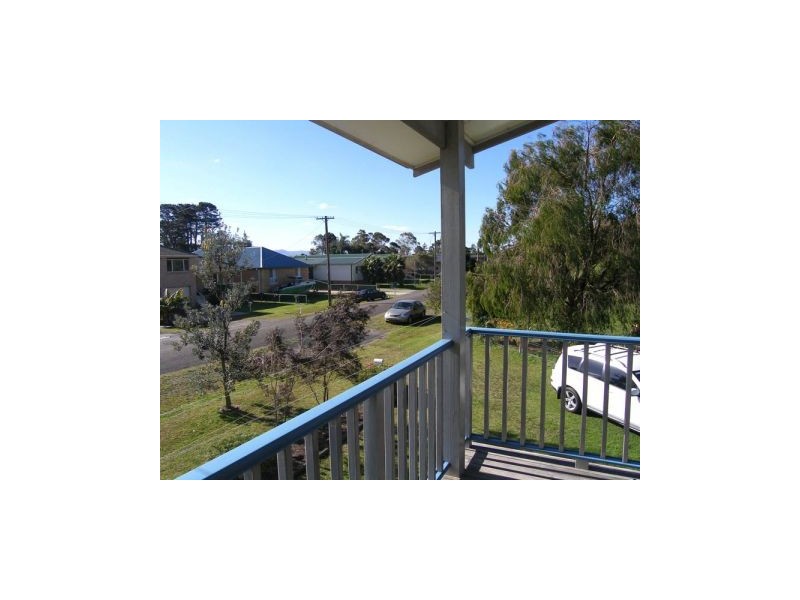 6 Comarong Street, Greenwell Point NSW 2540