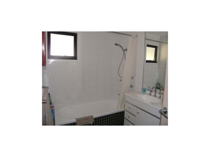 6 Comarong Street, Greenwell Point NSW 2540