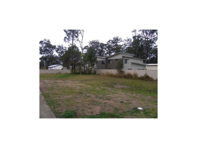 8b Cook Street, Callala Bay NSW 2540