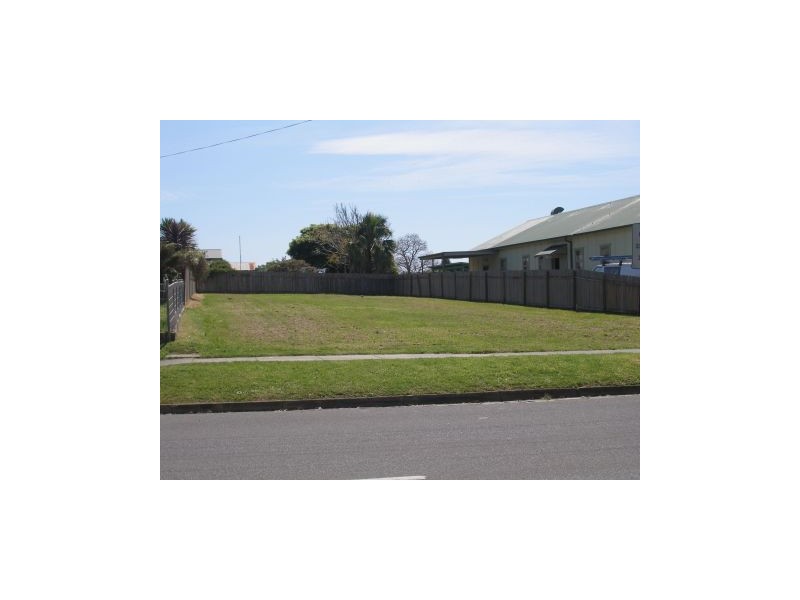 81 Greenwell Point Road, Greenwell Point NSW 2540