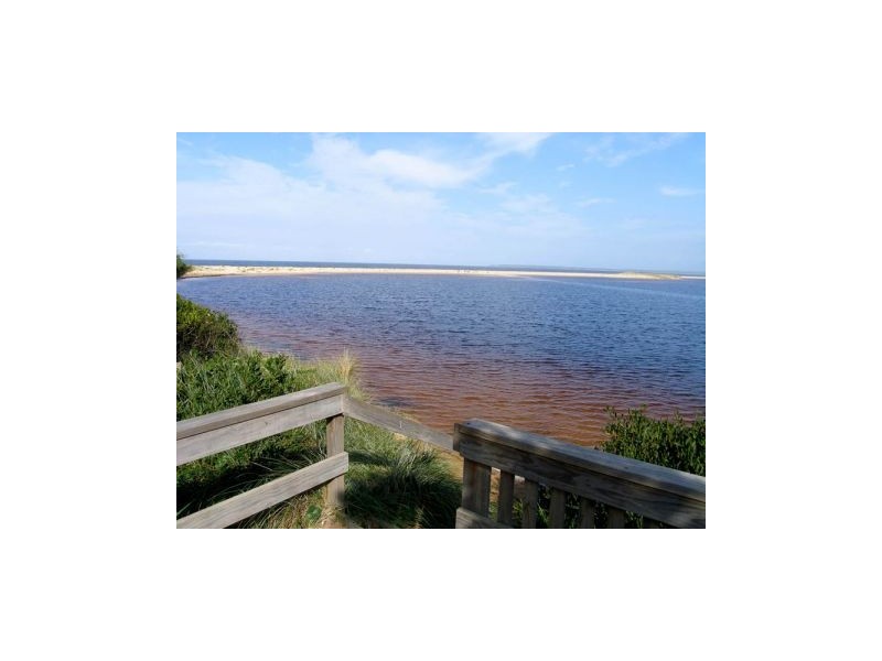 5 Carlton Crescent, Culburra Beach NSW 2540