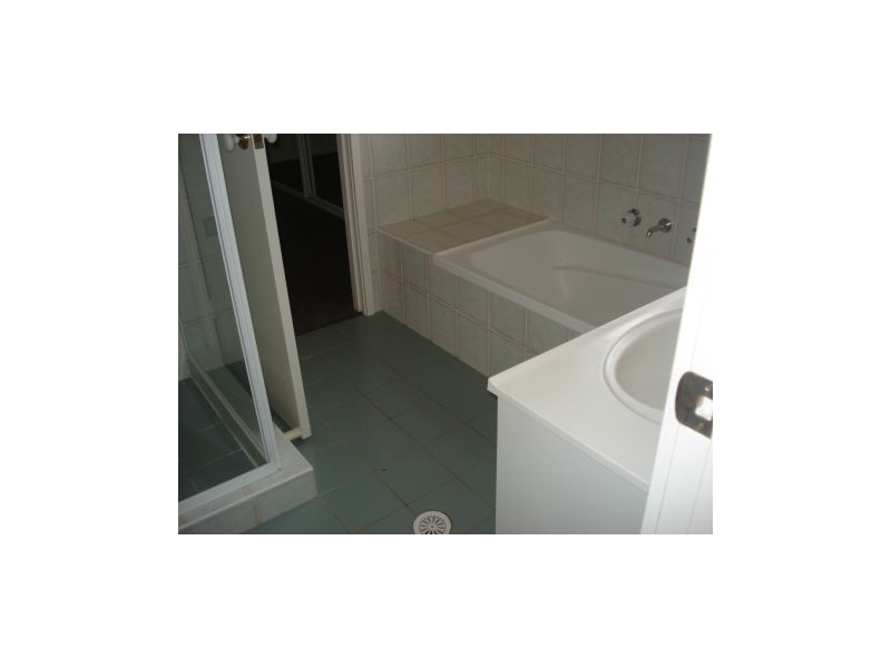 37 Rayleigh Drive, Worrigee NSW 2540