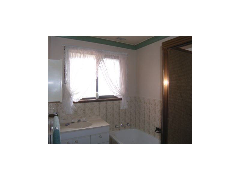 51 Greenwell Point Road, Greenwell Point NSW 2540