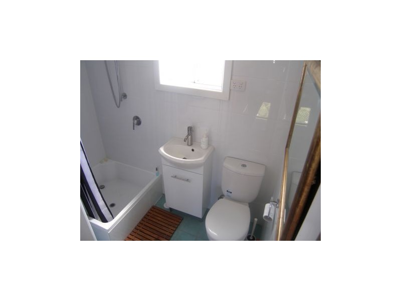 1/5 Terrara Street, Greenwell Point NSW 2540