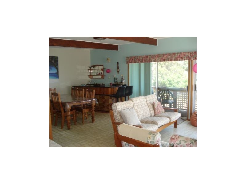 4 Eastbourne Avenue, Culburra Beach NSW 2540