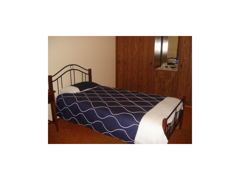 4 Eastbourne Avenue, Culburra Beach NSW 2540