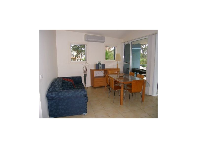 4/17 Superb Crescent, Callala Bay NSW 2540