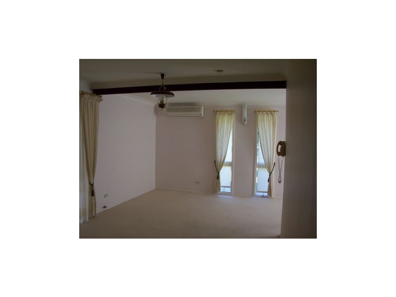 54 SALISBURY DRIVE, Nowra NSW 2541