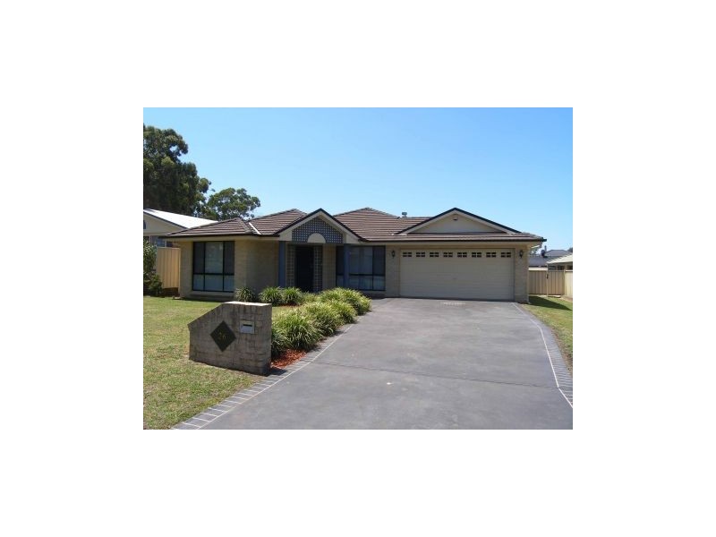 26 Carson Crescent, Callala Bay NSW 2540