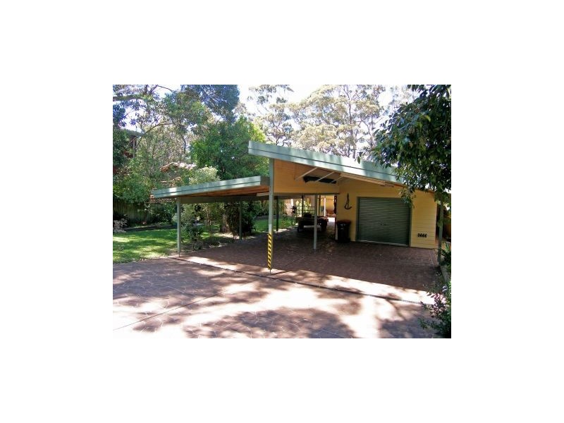 10 Boorawine Terrace, Callala Bay NSW 2540