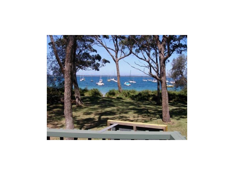 10 Boorawine Terrace, Callala Bay NSW 2540