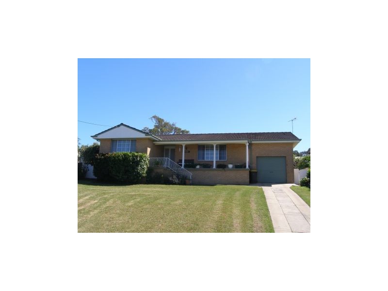 19 South Street, Greenwell Point NSW 2540