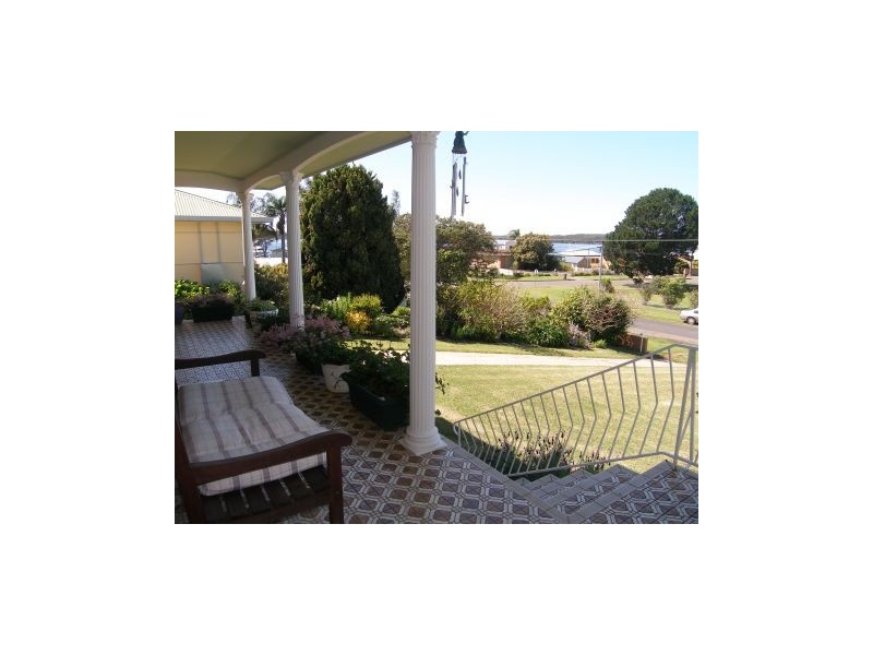 19 South Street, Greenwell Point NSW 2540