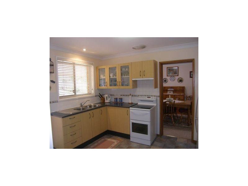 19 South Street, Greenwell Point NSW 2540