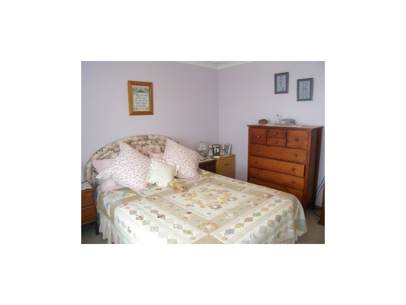 19 South Street, Greenwell Point NSW 2540
