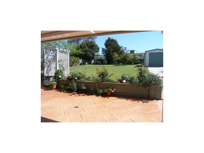 19 South Street, Greenwell Point NSW 2540
