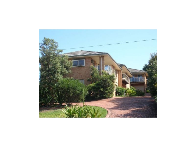 2/13 South Street, Greenwell Point NSW 2540