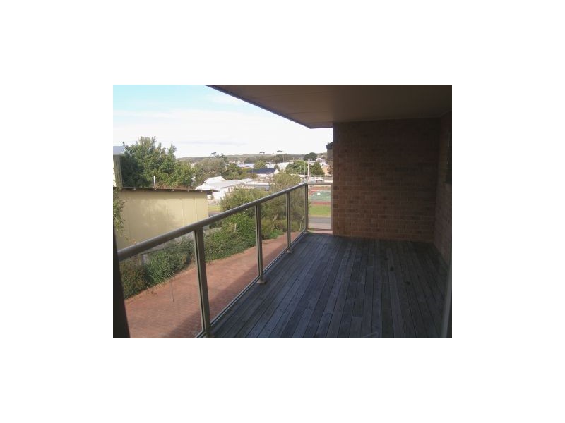 2/13 South Street, Greenwell Point NSW 2540