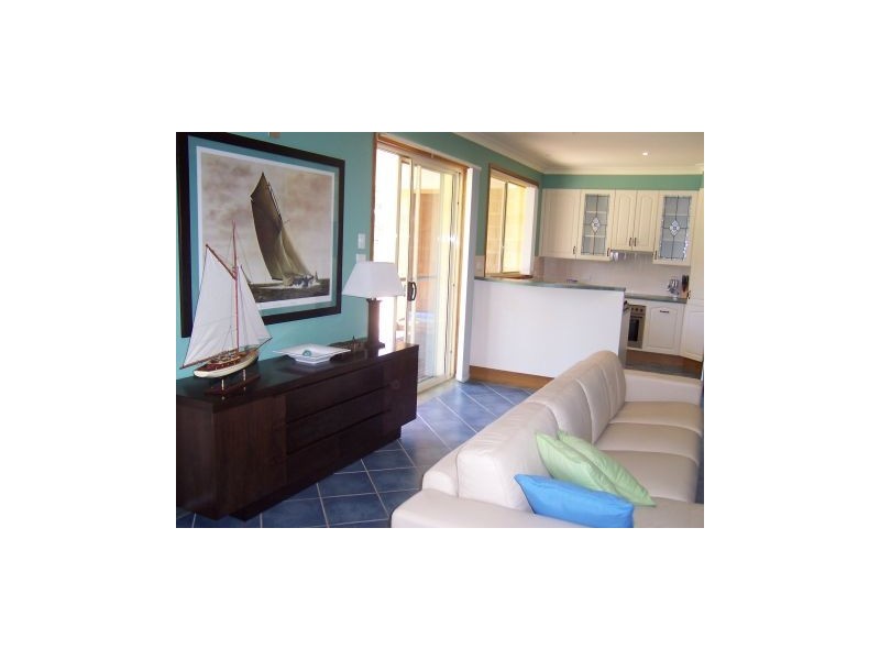 21 Gerringong Street, Currarong NSW 2540