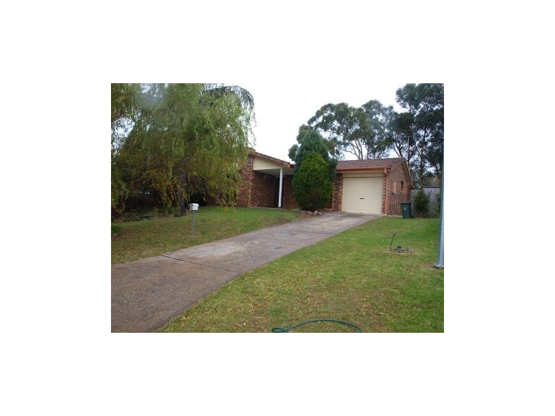 14 Beyeri Avenue, Nowra NSW 2541