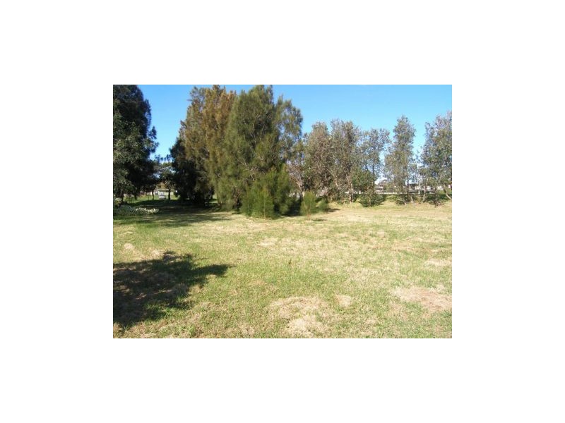 lot 4 Greens Road, Greenwell Point NSW 2540