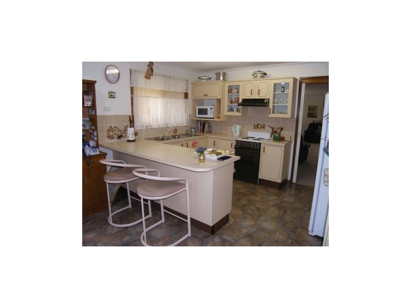 84 Hollingsworth Crescent, Callala Bay NSW 2540