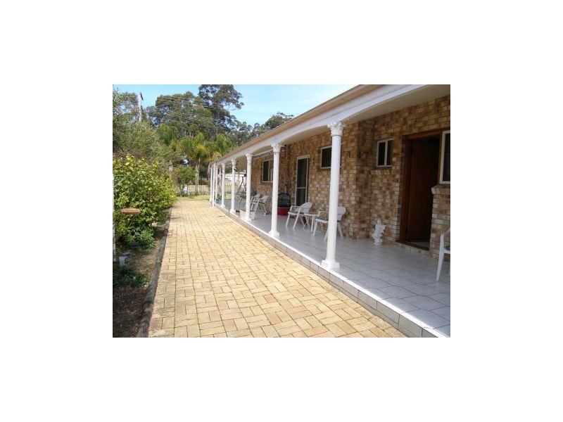 2 Stott Crescent, Callala Bay NSW 2540