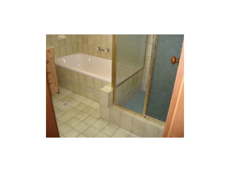 88 Lyndhurst Drive, Bomaderry NSW 2541