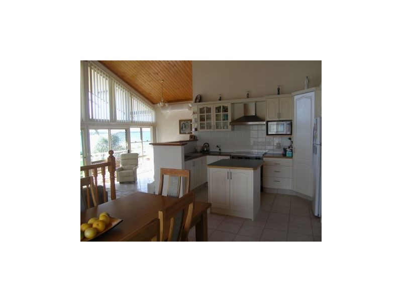 61 Adelaide Street, Greenwell Point NSW 2540