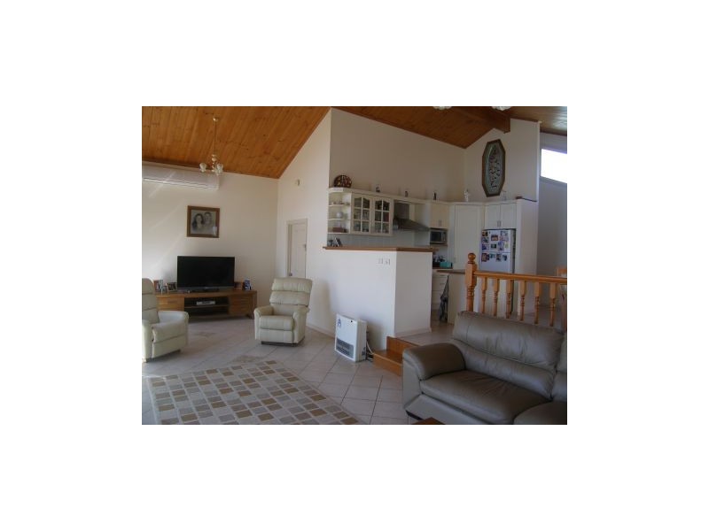 61 Adelaide Street, Greenwell Point NSW 2540