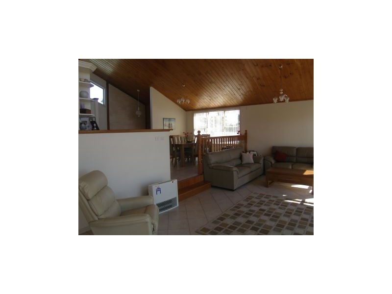 61 Adelaide Street, Greenwell Point NSW 2540