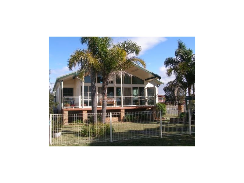 61 Adelaide Street, Greenwell Point NSW 2540