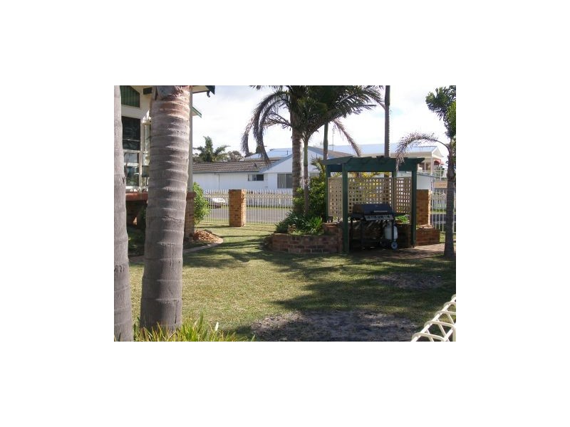 61 Adelaide Street, Greenwell Point NSW 2540