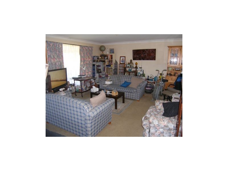 29 West Street, Greenwell Point NSW 2540