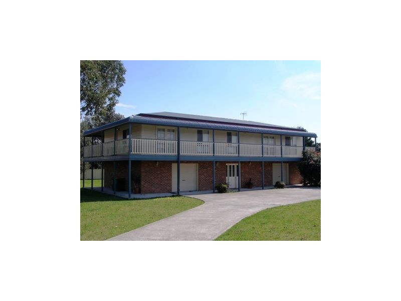 6 Hume Street, Greenwell Point NSW 2540
