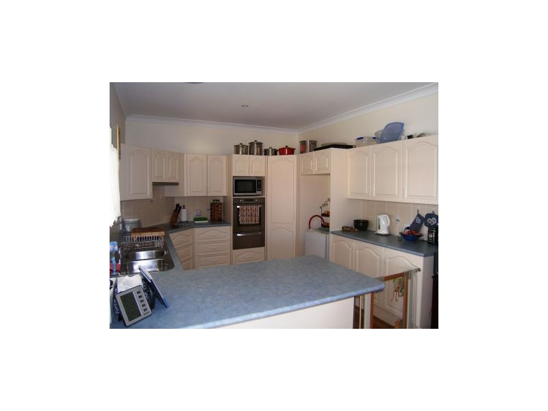 6 Hume Street, Greenwell Point NSW 2540