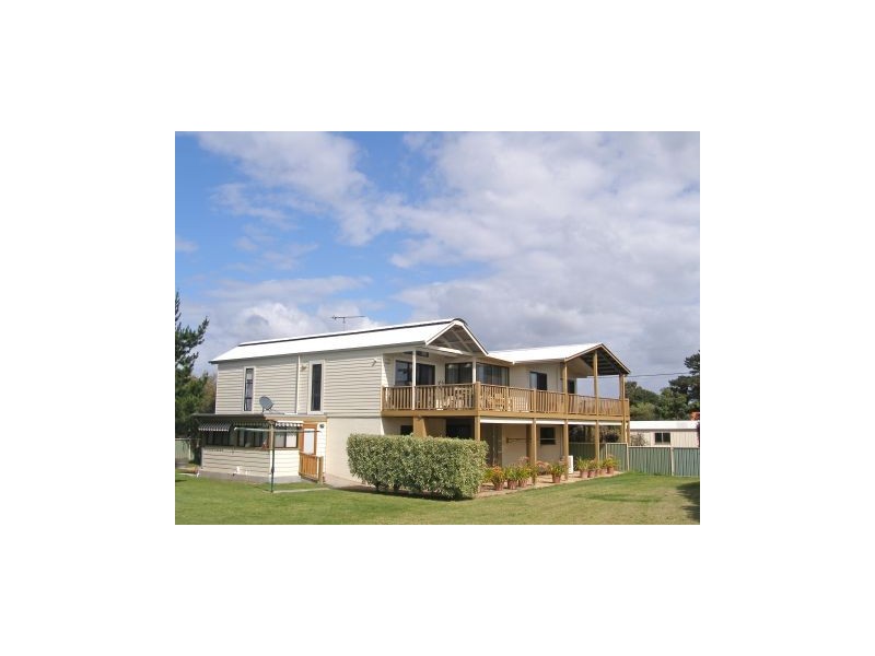 48 Greens Road, Greenwell Point NSW 2540