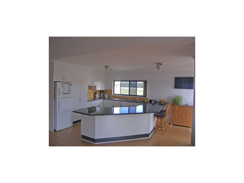48 Greens Road, Greenwell Point NSW 2540