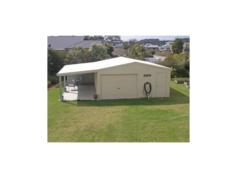 48 Greens Road, Greenwell Point NSW 2540