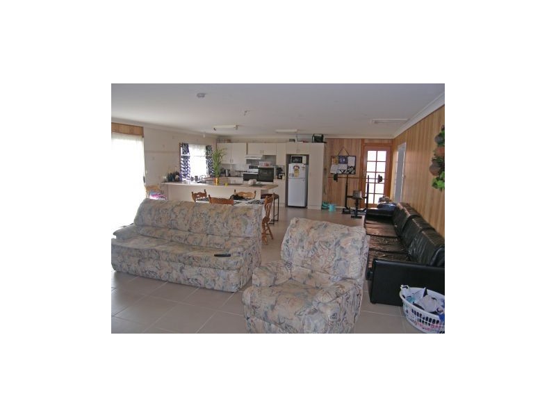 46 Comarong Street, Greenwell Point NSW 2540