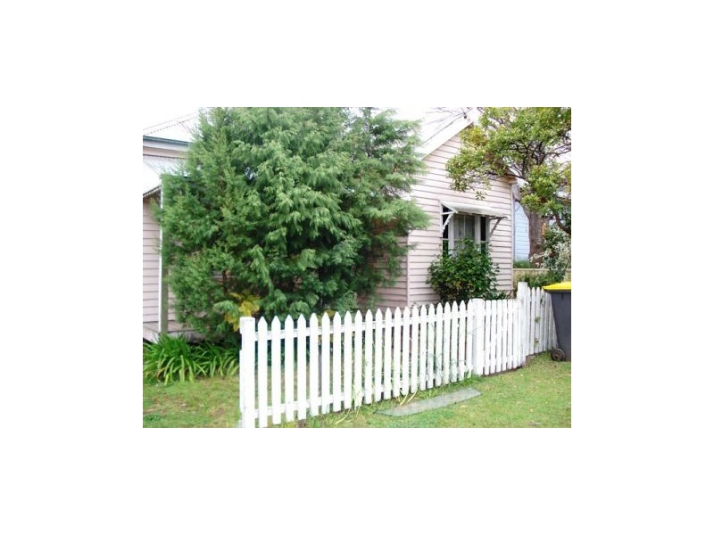 128 Osborne Street, Nowra NSW 2541