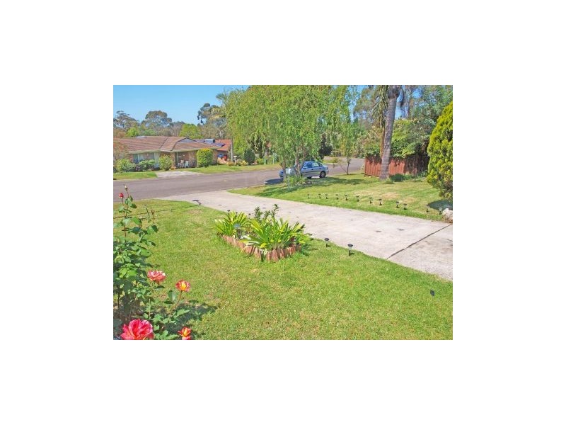 14 Beyeri Avenue, West Nowra NSW 2541