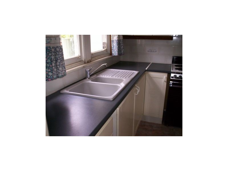 2 Ernest Street, Nowra NSW 2541