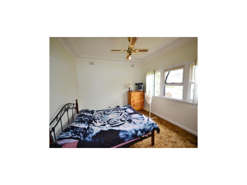 2 Ernest Street, Nowra NSW 2541