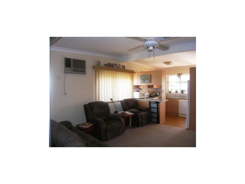 72 Greens Road, Greenwell Point NSW 2540