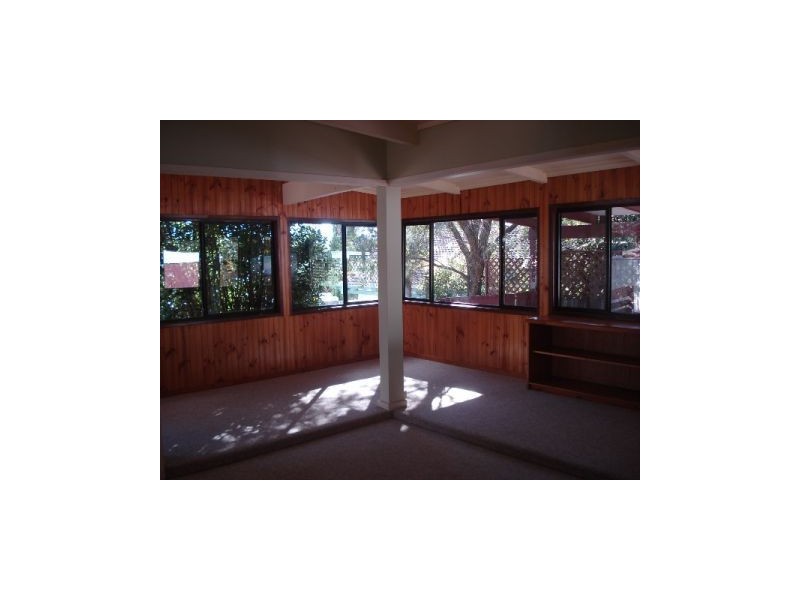 230 Kinghorne Street, Nowra NSW 2541