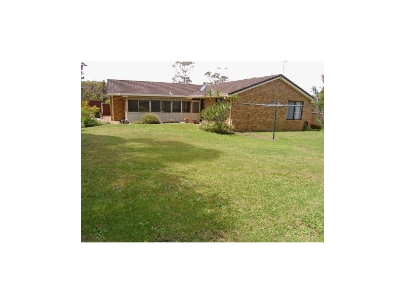 15 Gowlland Crescent, Callala Bay NSW 2540