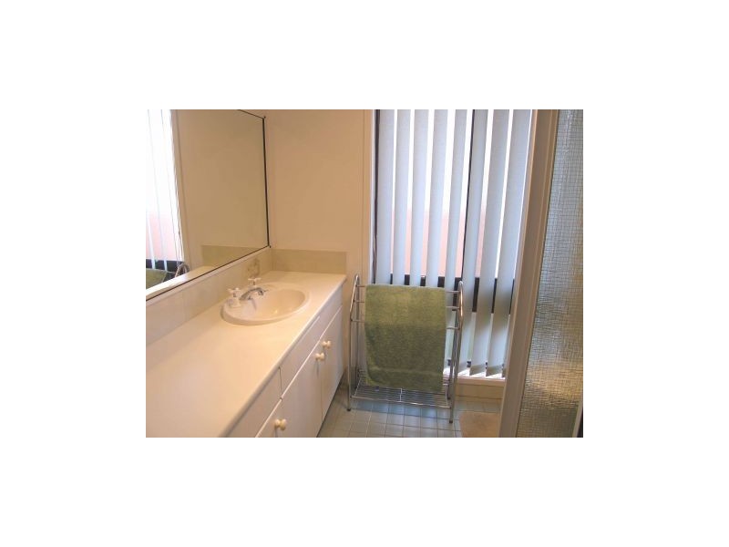 15 Gowlland Crescent, Callala Bay NSW 2540