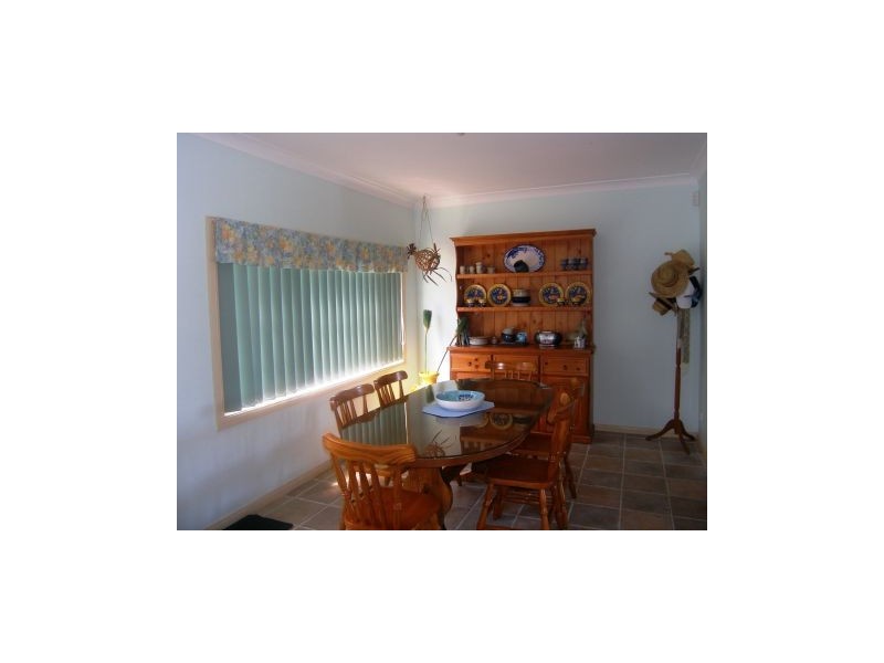 17 South Street, Greenwell Point NSW 2540